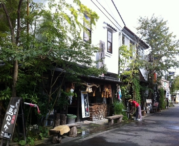 【博多発6/9 柳川発4/20・6/7】阿蘇神社参拝&門前町散策とレゾネイトクラブくじゅうランチコース